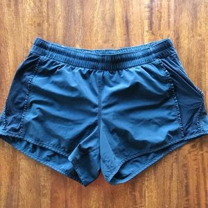 Black designed lulu shorts